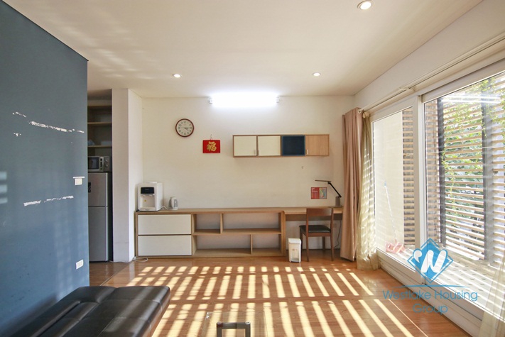 Sunshine apartment for rent near Lotte Tower, Ba Dinh